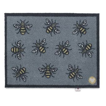 Hug and Rug Bee Pattern