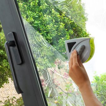 Triangular Magnetic Window Cleaner (Ideal for Double Glazing)