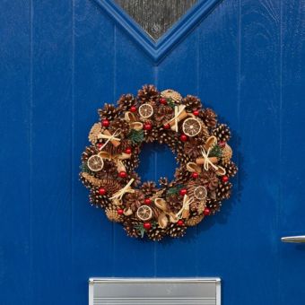 WinterSpice Wreath 36cm – Festive Snowy Effect with Orange and Cinnamon
