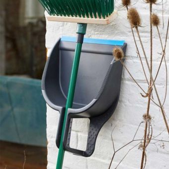 Yard Step-On Dustpan – Hands-Free Large Capacity Dustpan with Rubber Lip