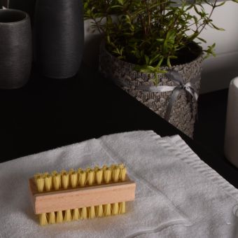 York Wooden Double-Sided Hand Brush – Beech Wood Hand and Nail Cleaning Brush with Firm Bristles for Effective Dirt Removal