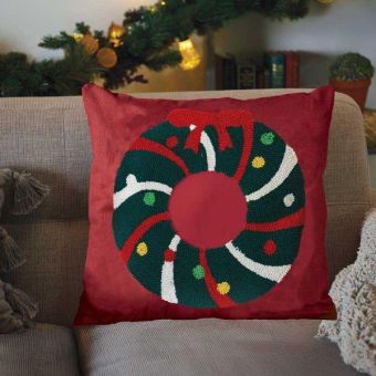 Wreath Cushion 45 x 45cm – Festive Decorative Christmas Cushion