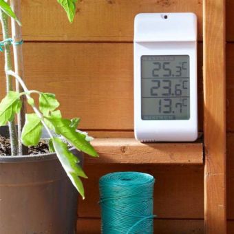 Digital Max/Min Thermometer with Indoor and Outdoor Temperature Display – Switchable °C/°F – Battery Operated