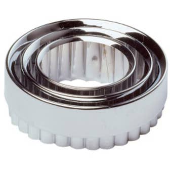 Chef Aid Metal Pastry Cutters Set of 3 – Round Crinkle-Edge Baking Tools for Pastry and Fondant