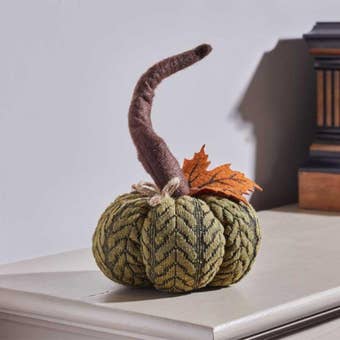PlushPumpkin – 13cm Soft Decorative Autumn Ornament